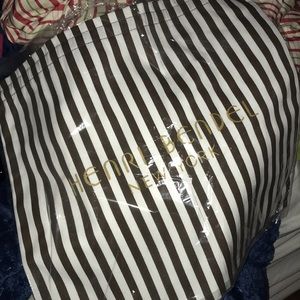 *NEW* Henri Bendel Dust Bag